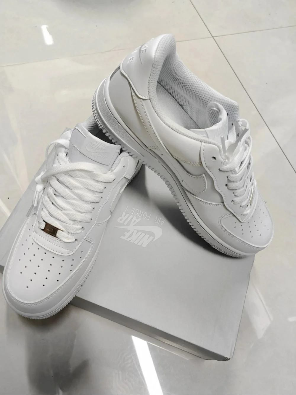 Nike Men’s Air Force 1 Low - All White Leather